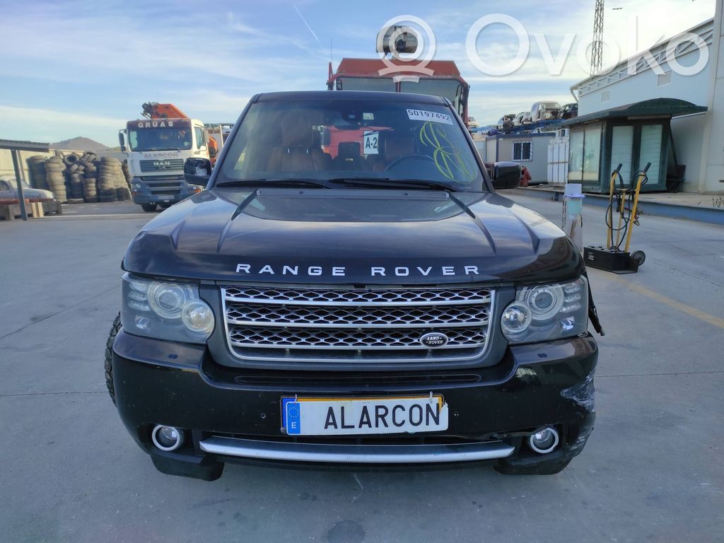 Range Rover Sport L320 Range Rover  LR012477