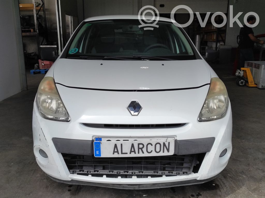 Clio III Clio  8200727740