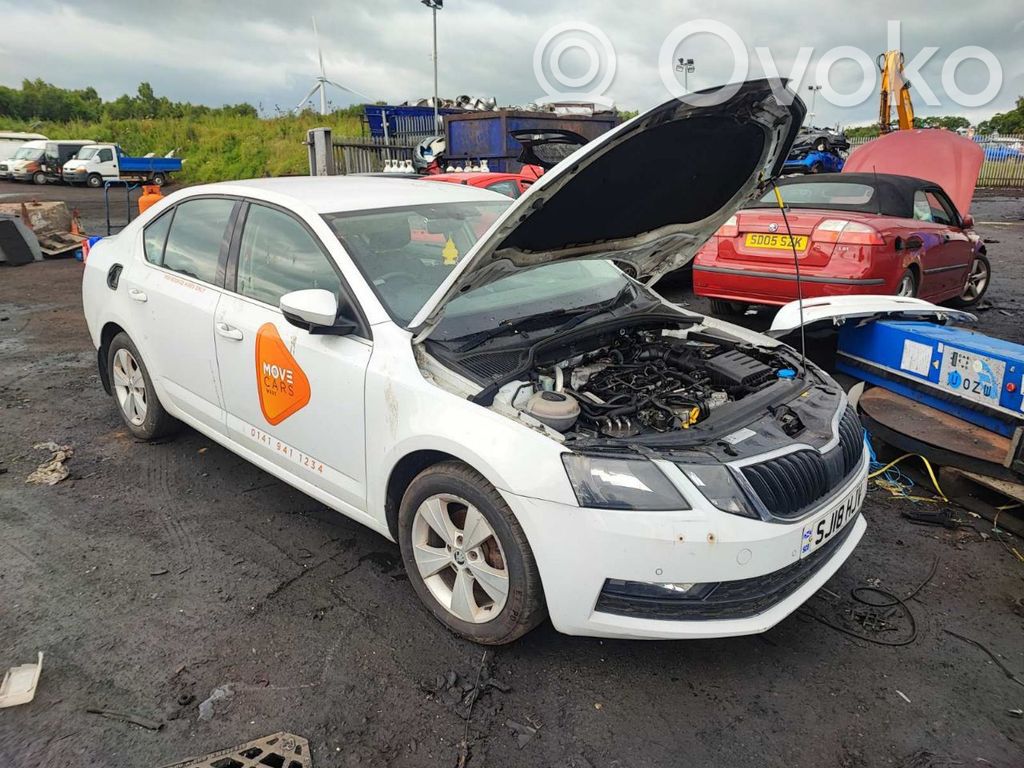 Octavia Mk3 (5E) Octavia  3V0880201A