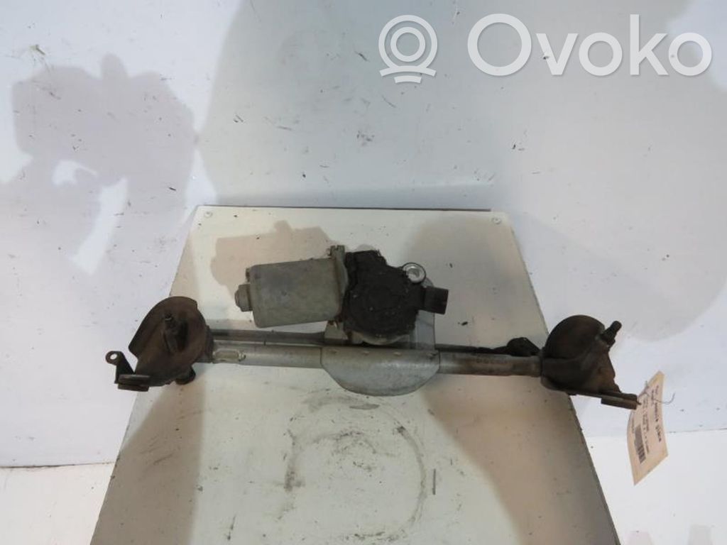 Yaris Yaris  812110D020