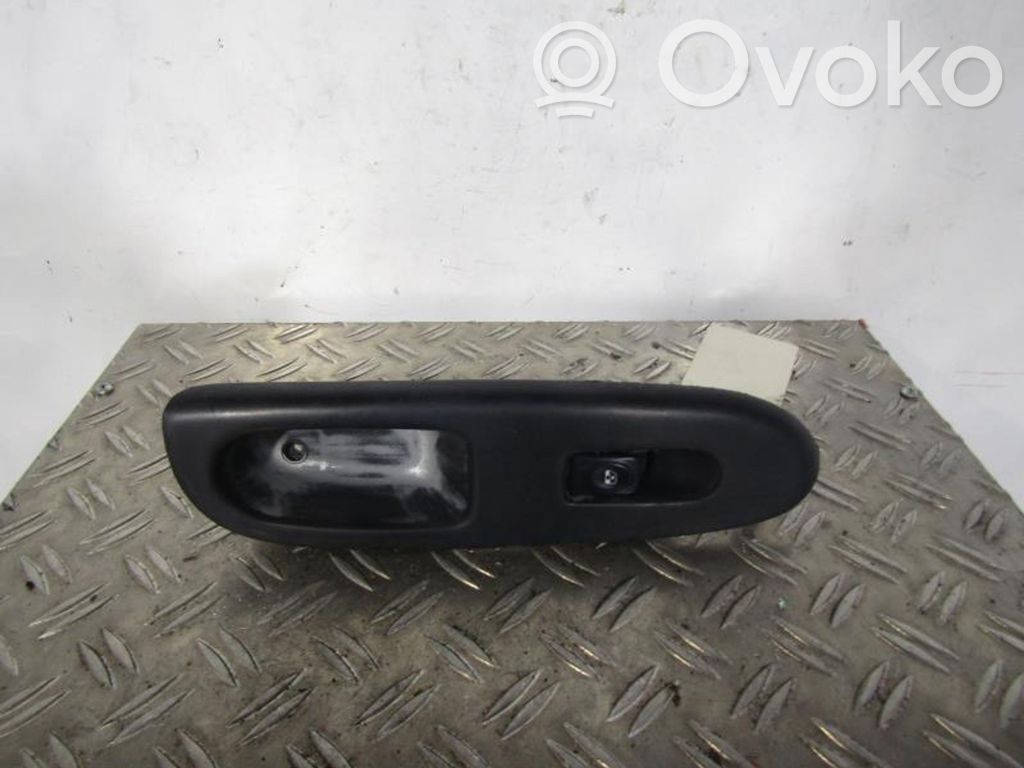 Clio II Clio  7700414103