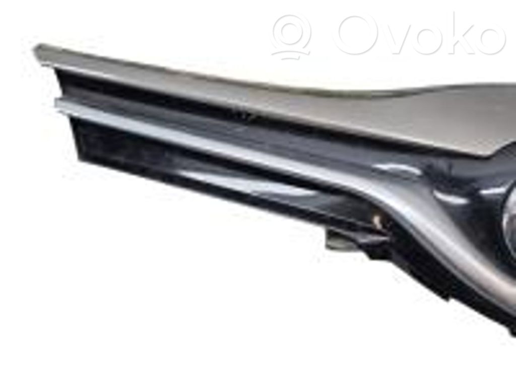 Yaris Yaris  8846012590
