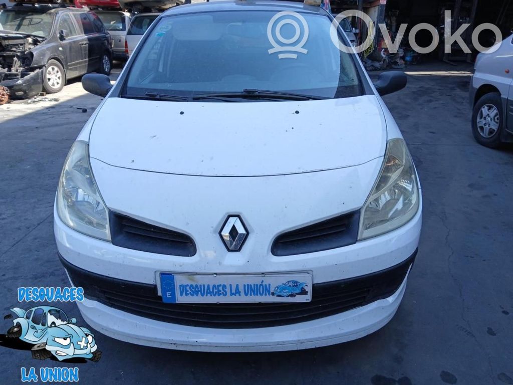 Clio III Clio  8200865318
