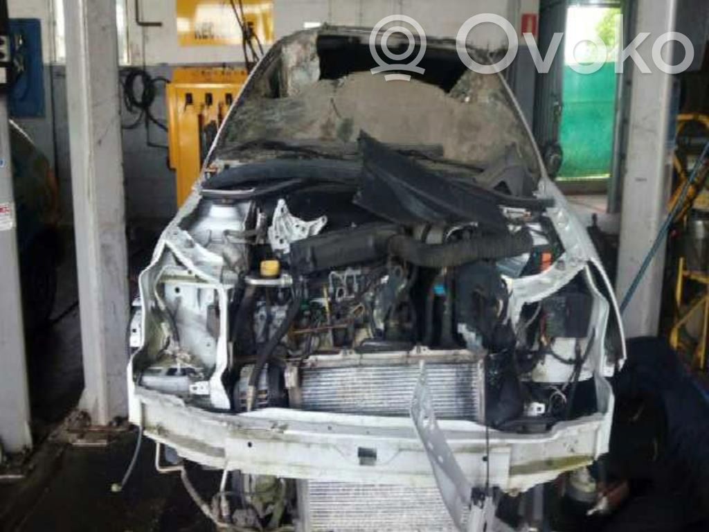 Clio II Clio  8200303619