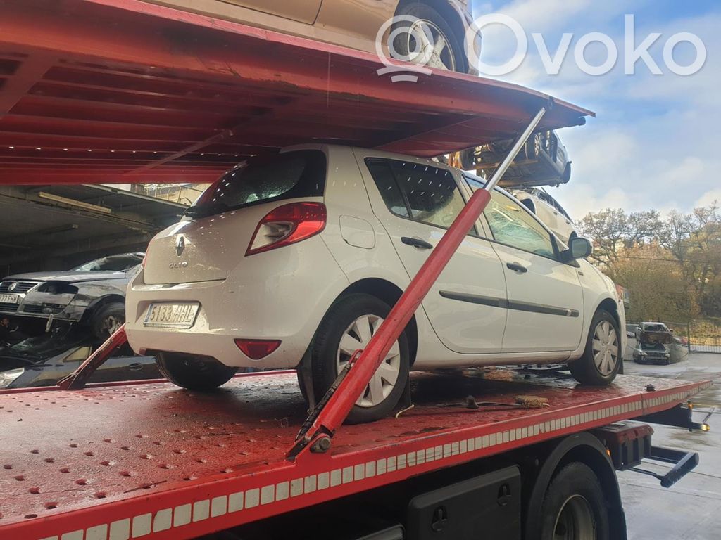 Clio II Clio  8200937929C