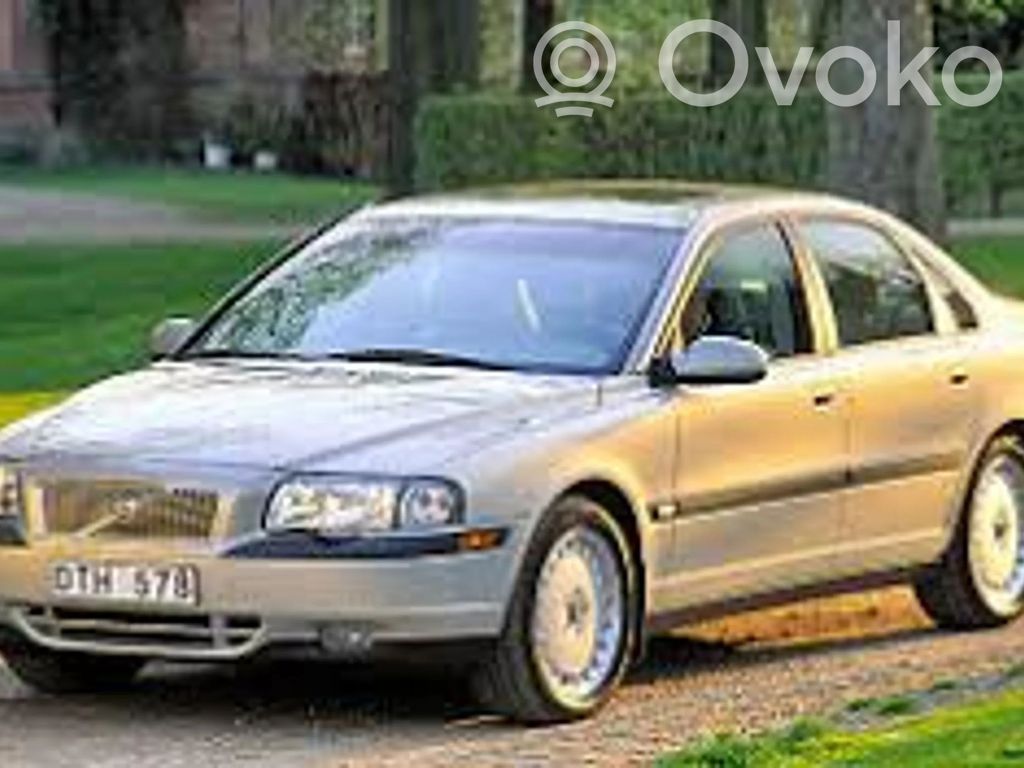 S80 S80  555844228G