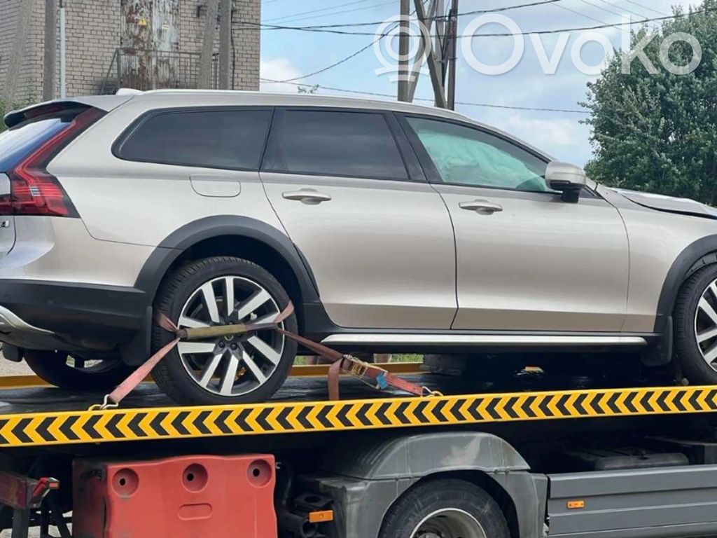 V90 Cross Country S90, V90  VCK06E