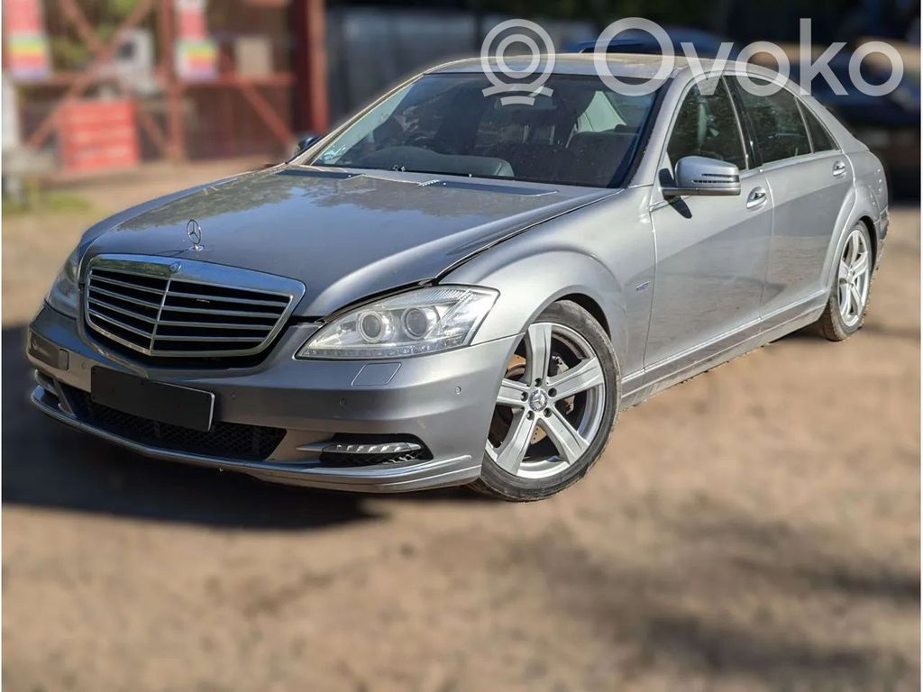 S W221 S-class, AMG (W126, W140, W220, W221, W222)  A0009057000