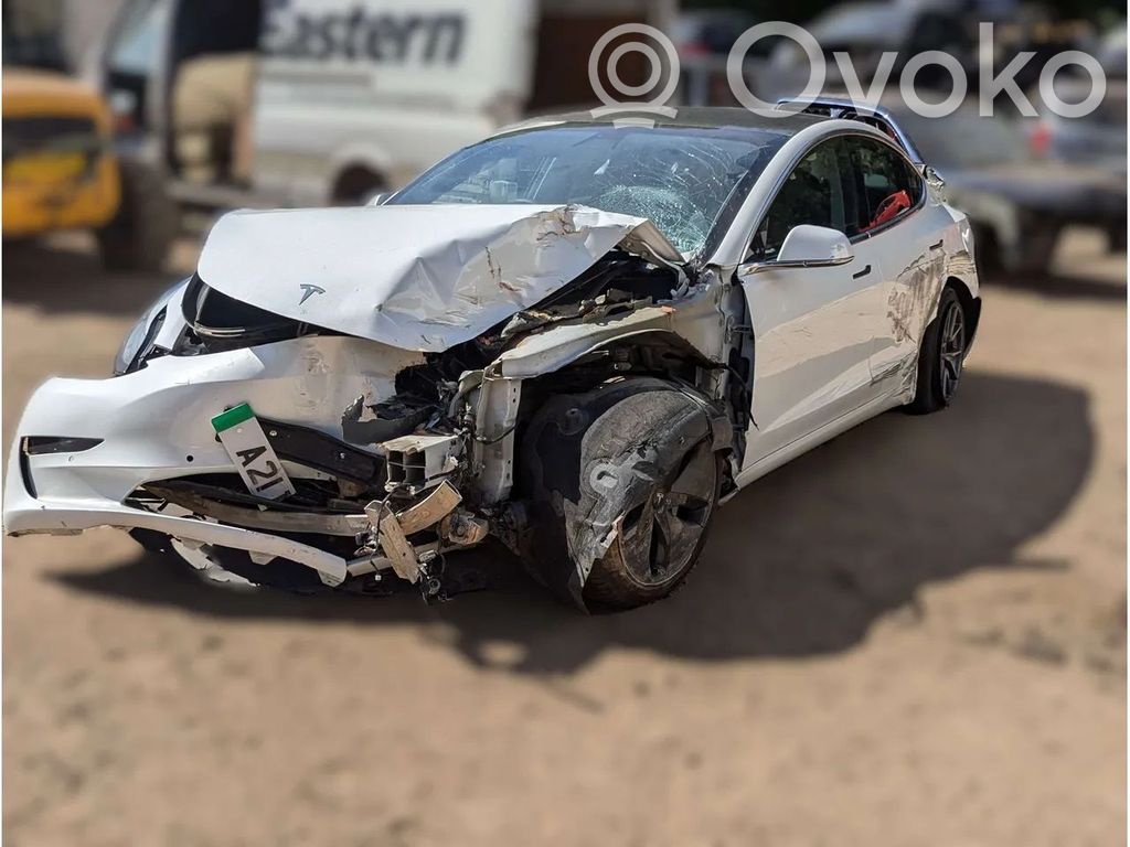 Model 3 Tesla Model 3  104474500B