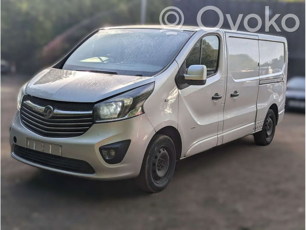 Vivaro Vivaro  R9M402