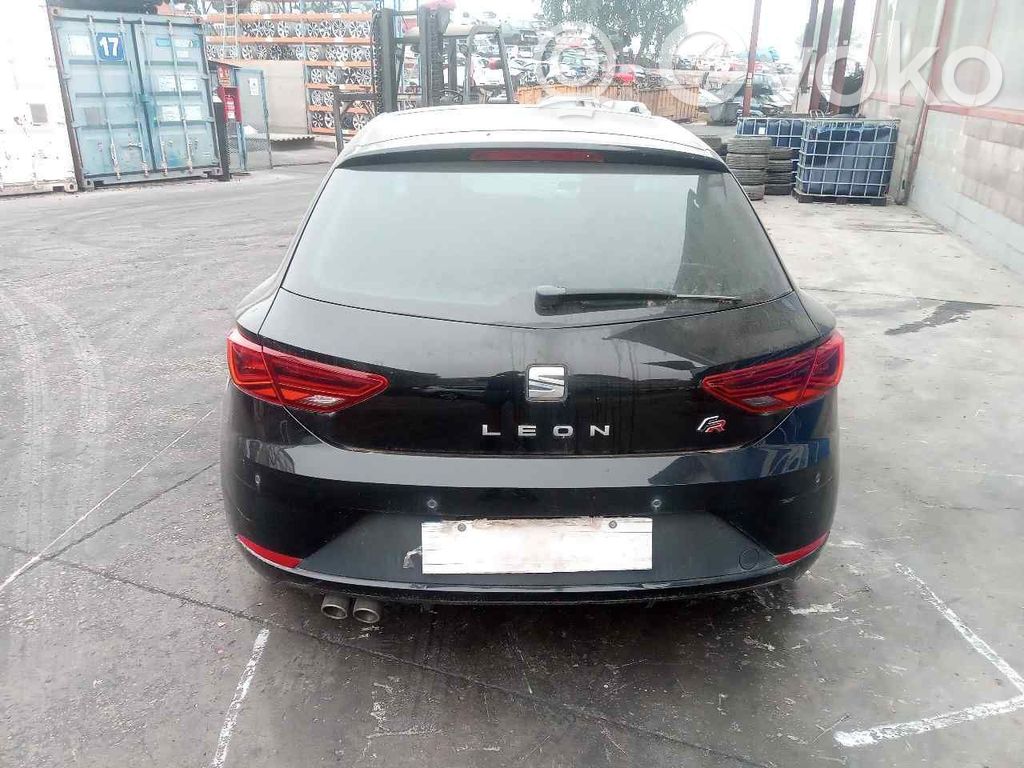 Leon (5F) Leon  04E145722G