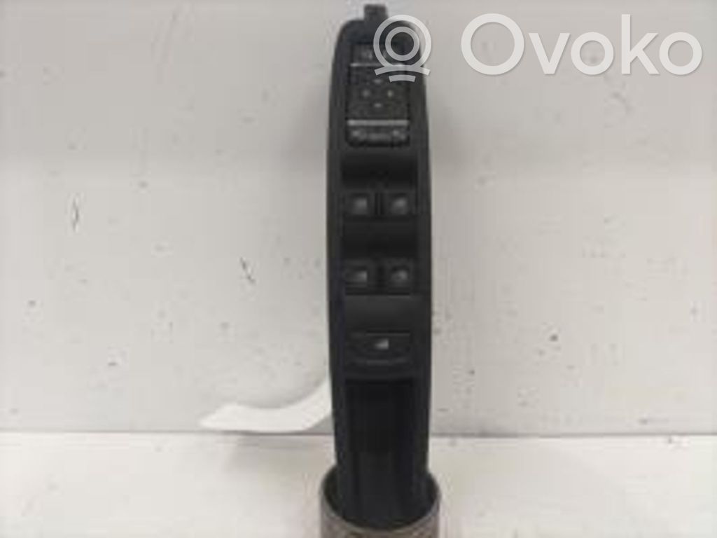 Zoe Zoe  681000607R
