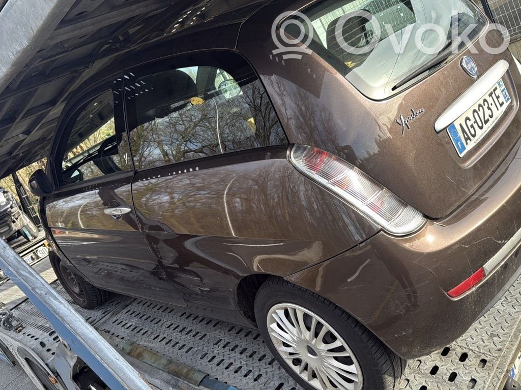 Ypsilon Ypsilon  51845405