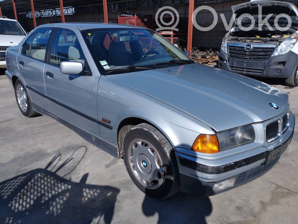 3 E30 Series 3  1140956