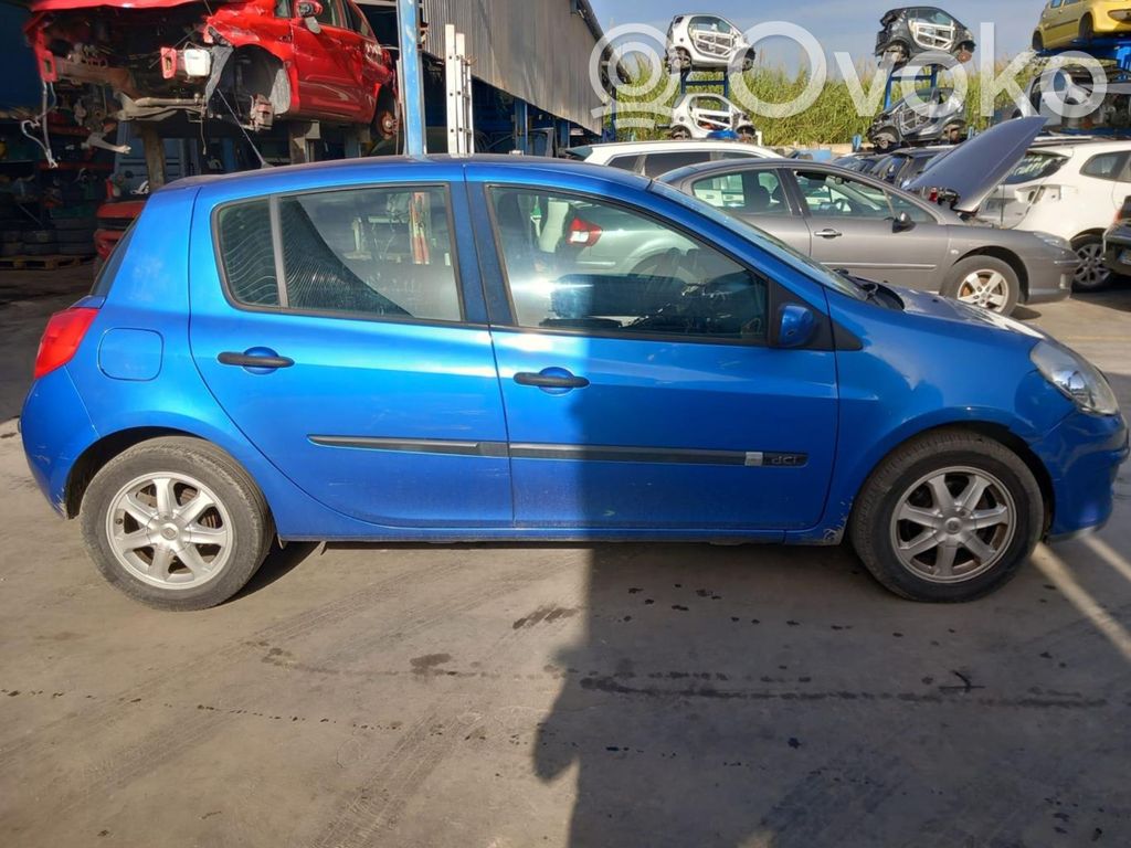 Clio III Clio  8200475624
