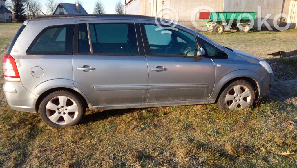 Zafira B Zafira  3905