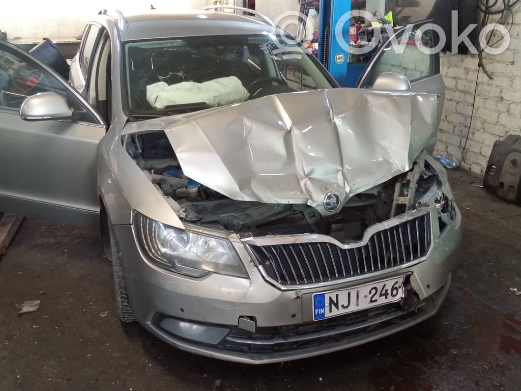 Superb B6 (3T) Superb  03L906018RT