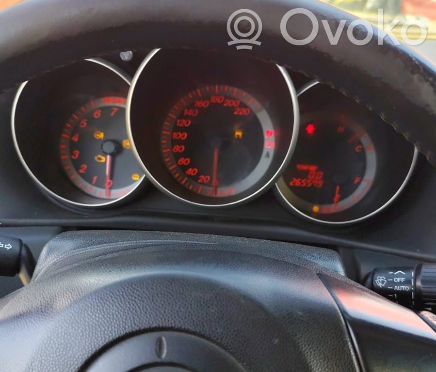 3 I 3  E17020138