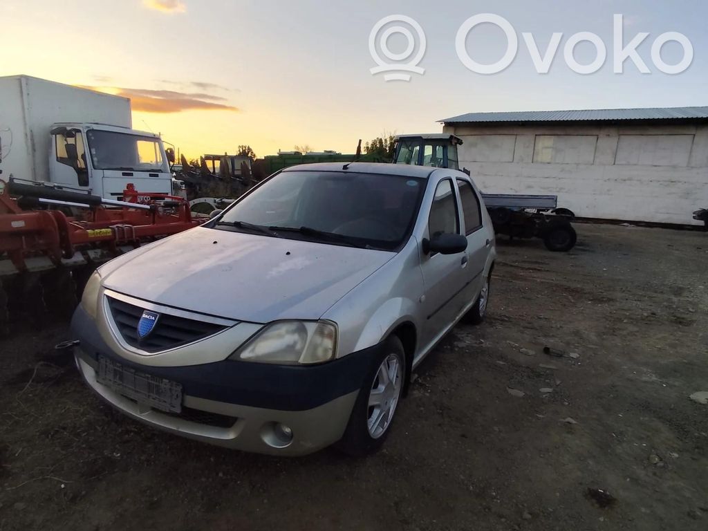 Logan I Logan  7700102872