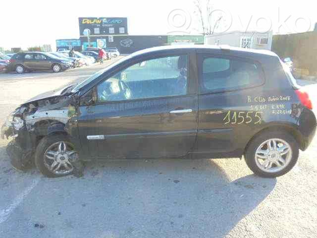 Clio III Clio  8200390675