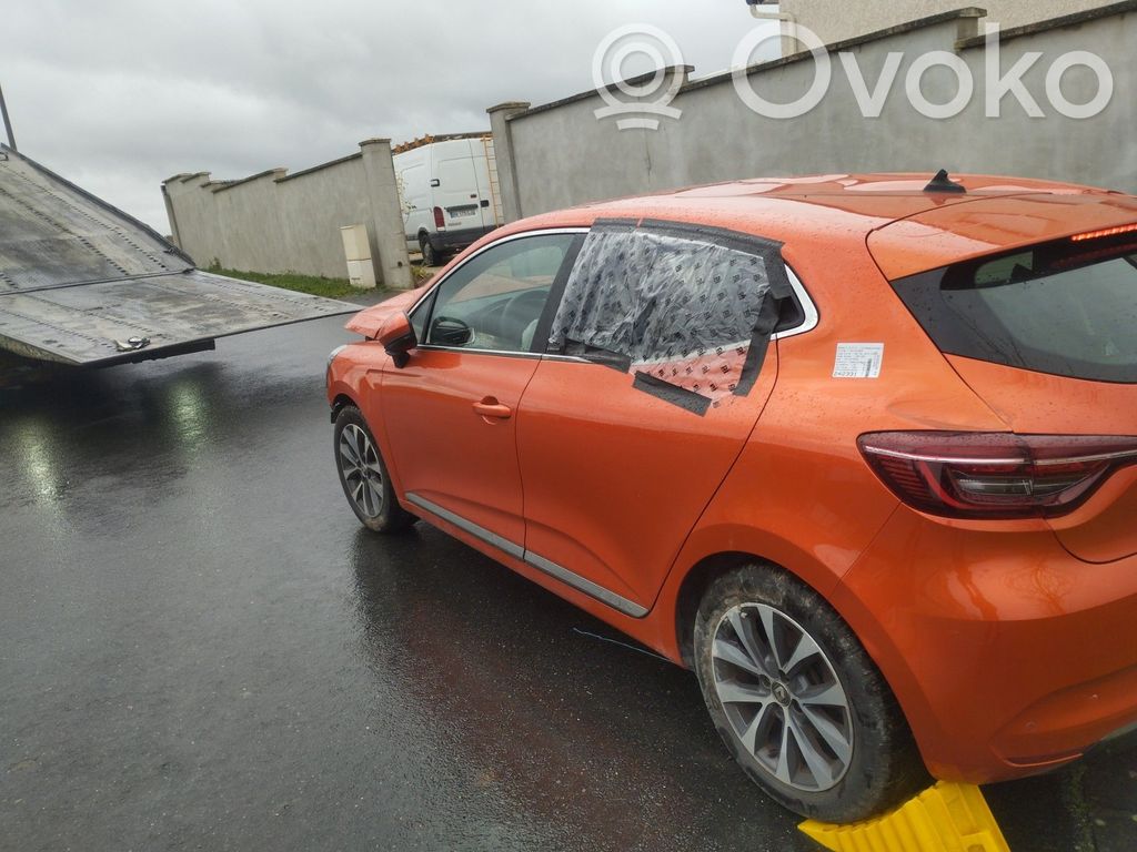 Clio V Clio  320100538R