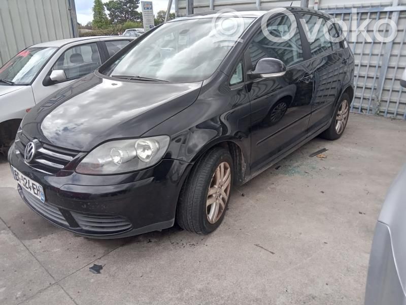 Golf Plus Golf  5M0831301P