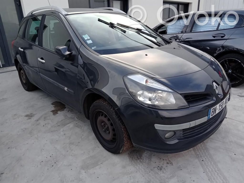 Clio III Clio  8200214943