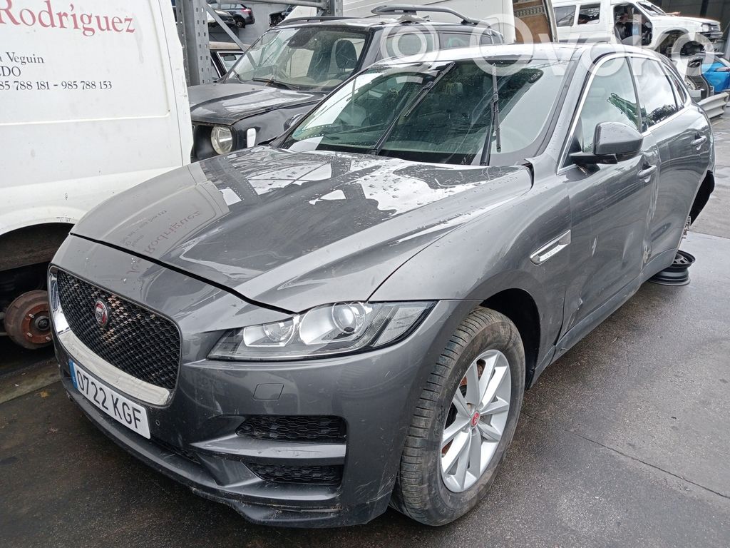 F-Pace F-Pace