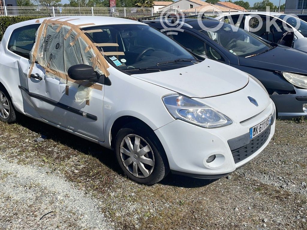 Clio III Clio  8200766085