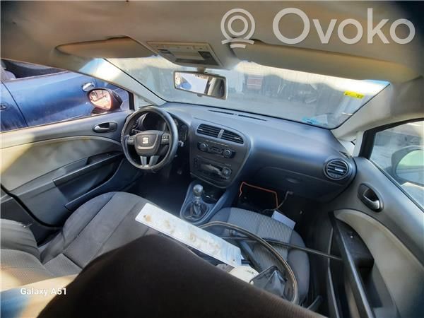 Leon (1P) Leon  6047614
