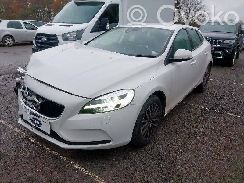 V40 S40, V40  B4204T38
