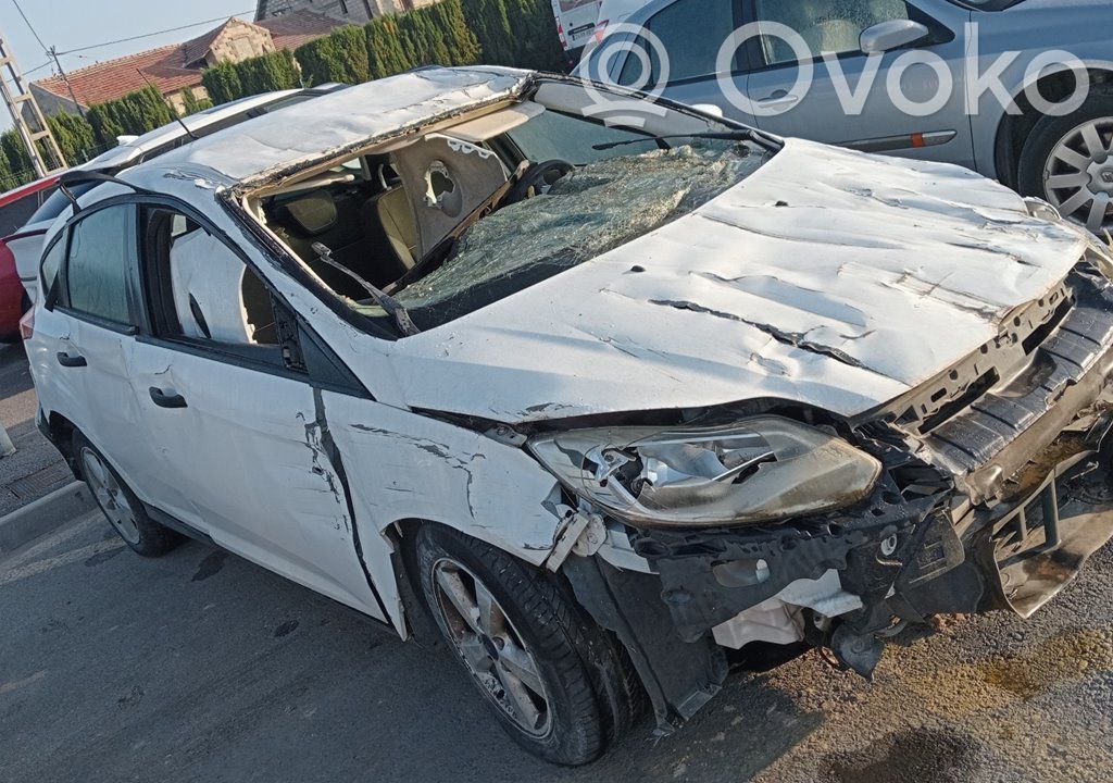 Focus Focus  8V618C607EB