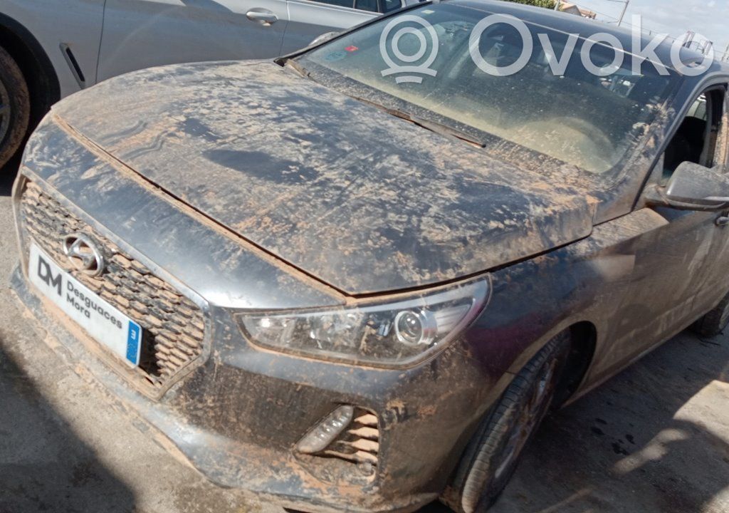 i30 i30  77004G4000