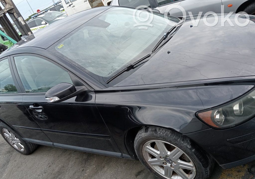 S40 S40, V40