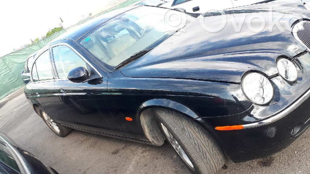 S-Type S-Type  4R8Q9C066AE