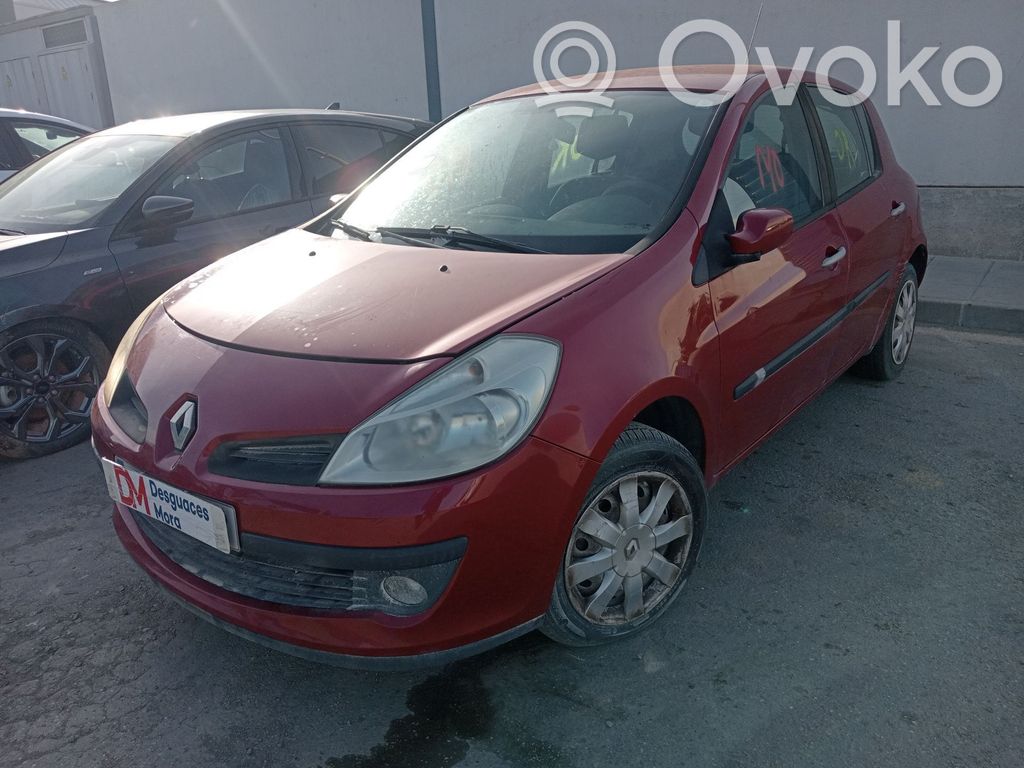 Clio III Clio  8200660034