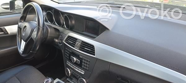 C W204 C-class, AMG (W202, W203, W204, W205, W206)
