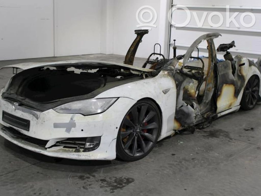 Model S Tesla Model S
