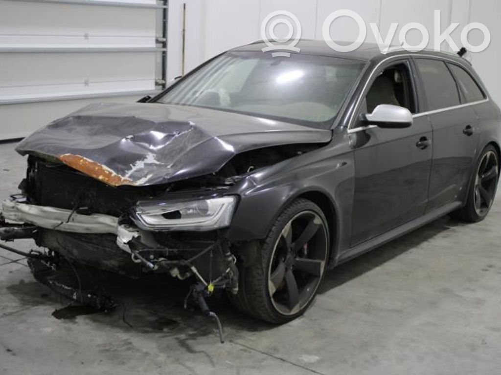 RS4 B8 RS4  8K0501202