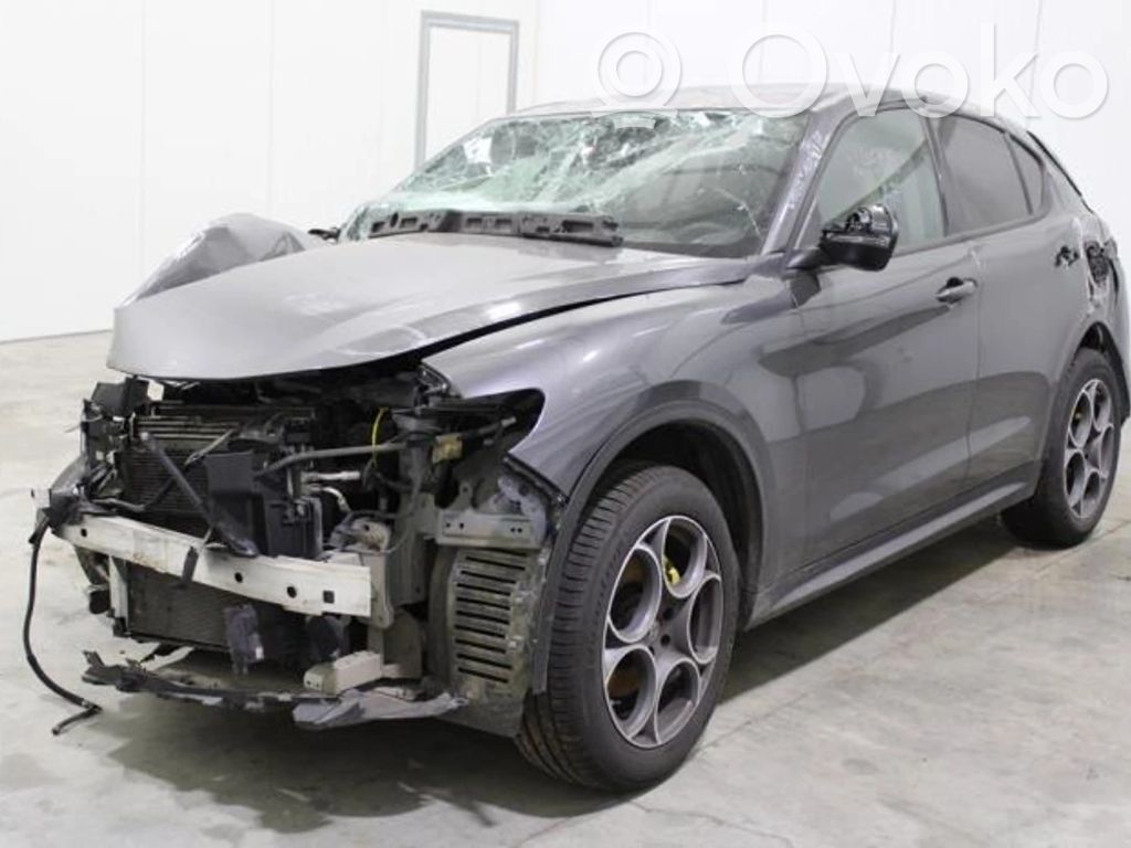 Stelvio Stelvio  156130404