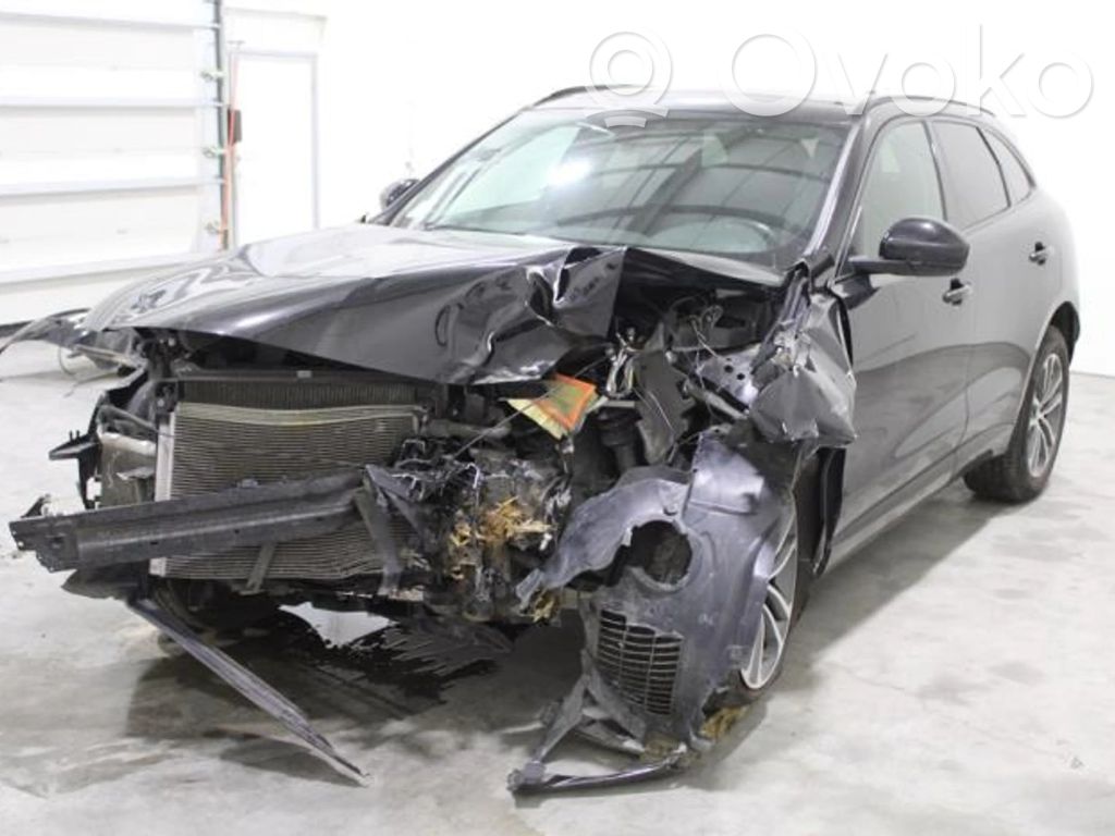 F-Pace F-Pace  DPLA19C097BA