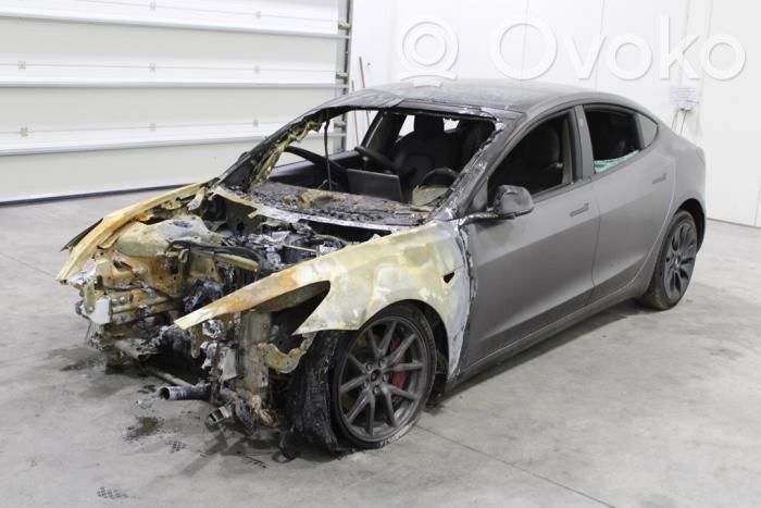 Model 3 Tesla Model 3  107974700D