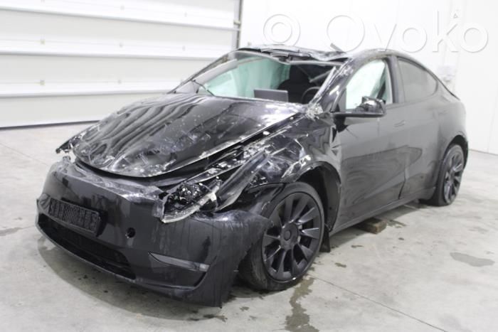 Model Y Tesla Model Y  162659900D