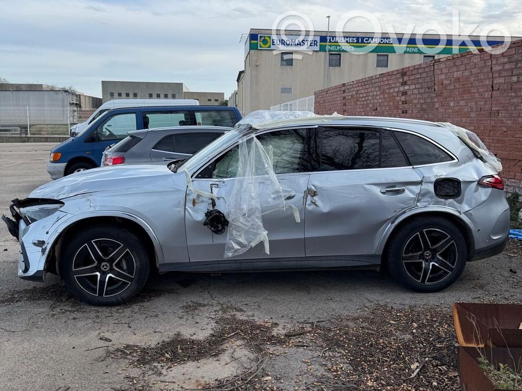 GLC X253 C253 GLC-class  A2063233800