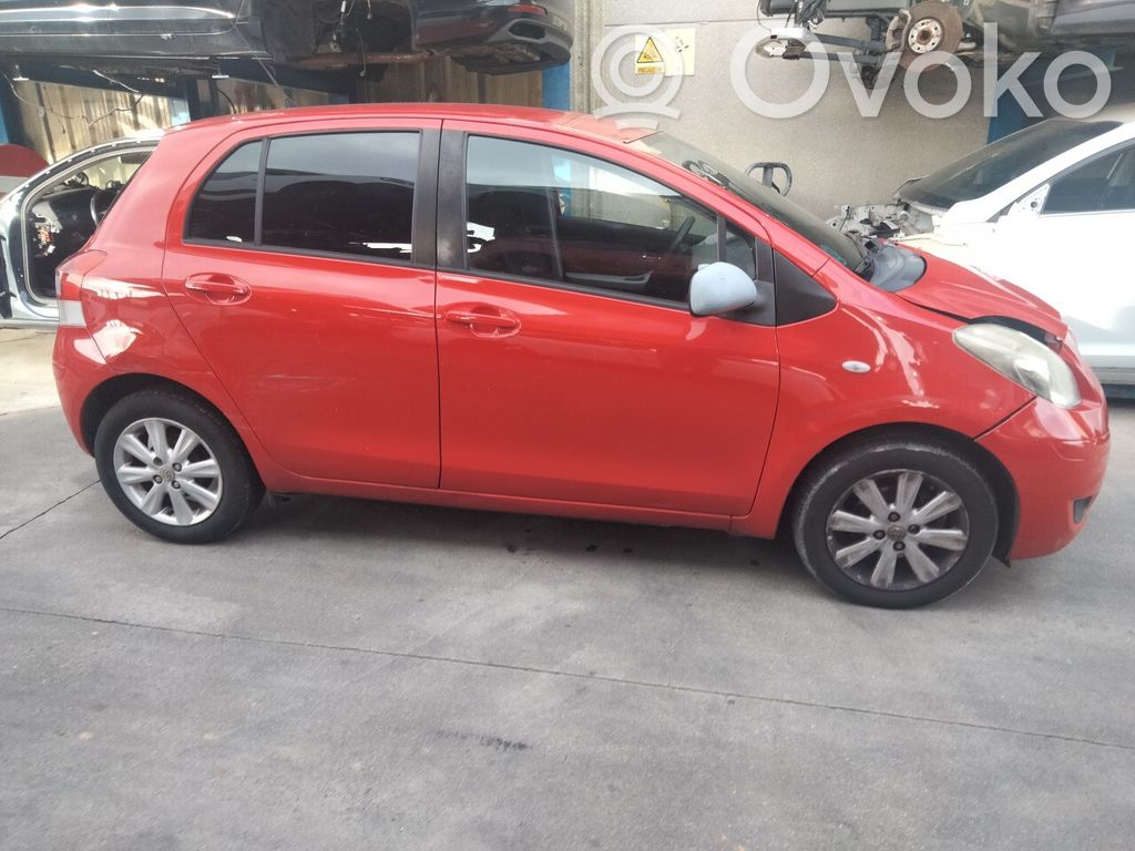 Yaris Yaris  896610DD40