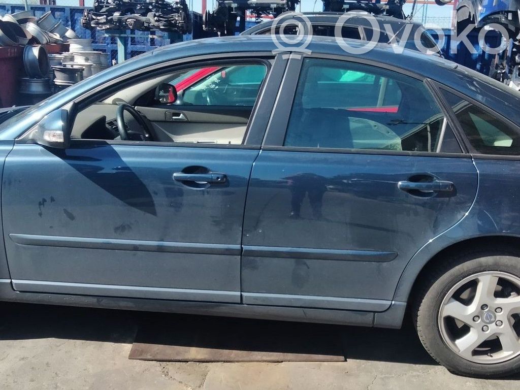 S40 S40, V40