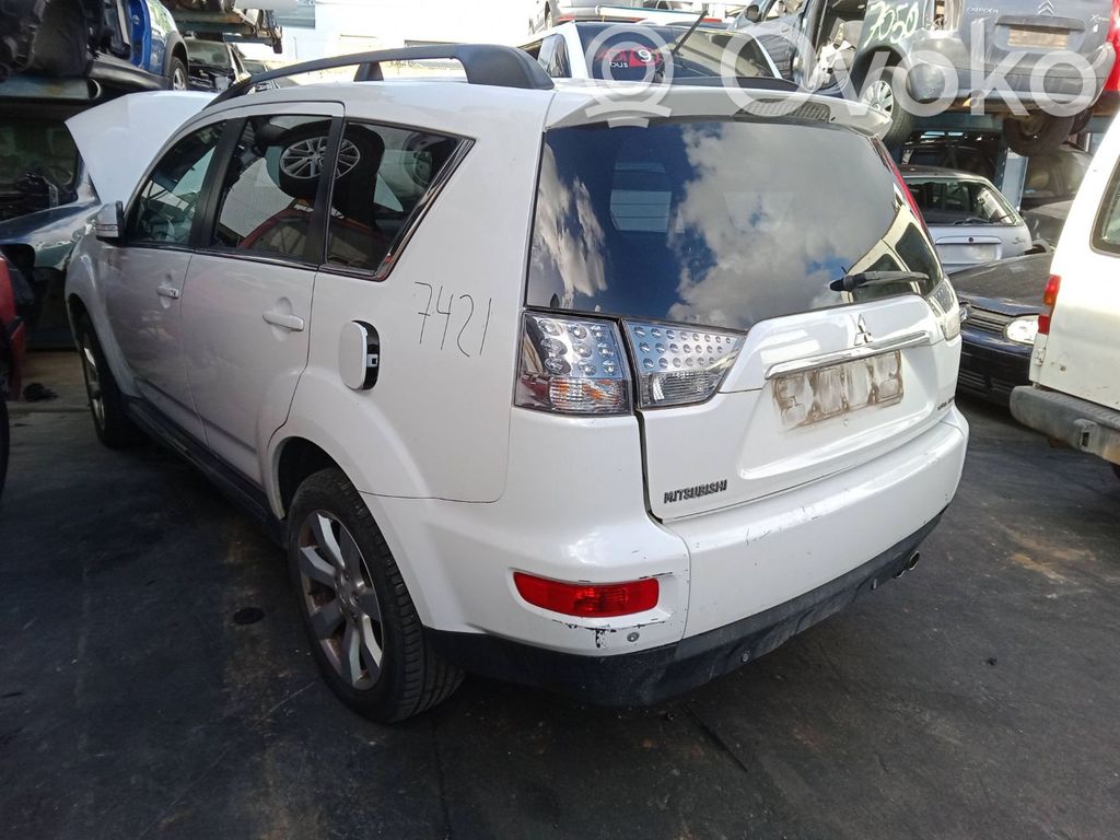 Outlander Outlander  8634A052