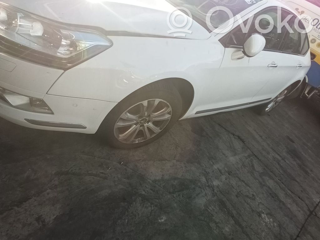 C5 C5, C5 Aircross  A04955