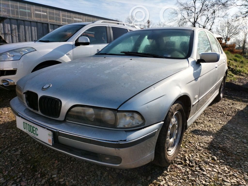 5 E39 Series 5  63218363558