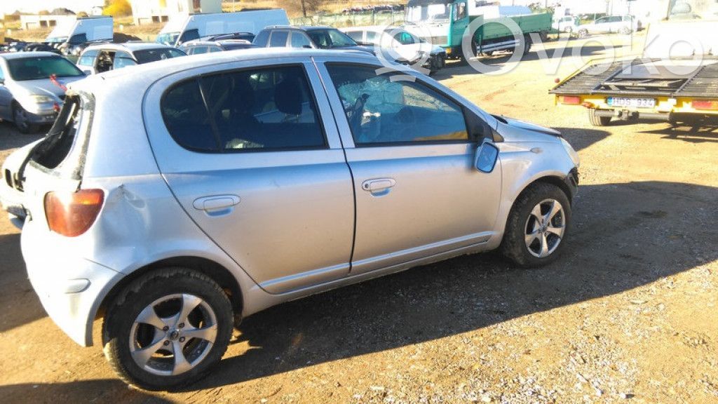 Yaris Yaris  0281011649